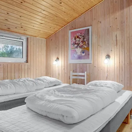 Beautiful In With 3 Bedrooms And Wifi *